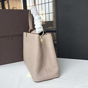 Louis Vuitton CAPUCINES MM 3476 - 5