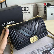 Chanel Chevron Quilted Medium Boy Bag Black VS00849 25cm - 5