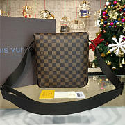 LOUIS VUITTON Damier Ebene Brooklyn PM 23cm  - 4