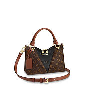 Louis Vuitton V TOTE BB M43976  - 1