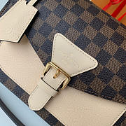  LOUIS VUITTON Crossbody Apricot   - 2