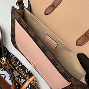  LOUIS VUITTON Crossbody pink  - 5