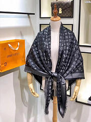 LOUIS VUITTON New Ladies Shawl Scarf - 5