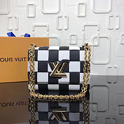ZealReplica Louis Vuitton Embossed Leather Twist MM M53032 - 1