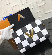 ZealReplica Louis Vuitton Embossed Leather Twist MM M53032 - 3