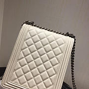 Boy Chanel Handbag White Silver Hardware Grained Calfskin 19.5cm  - 2