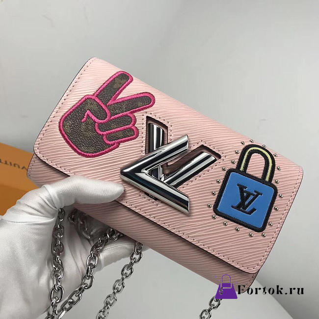 LOUIS VUITTON Stories series Twist Chain wallet Pink M63320 - 1