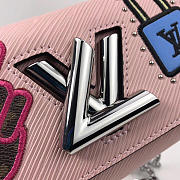 LOUIS VUITTON Stories series Twist Chain wallet Pink M63320 - 5