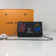 LOUIS VUITTON Stories series Twist Chain wallet Black M63320 19cm - 1