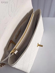 Chanel Ladies Handbag White 25cm - 4