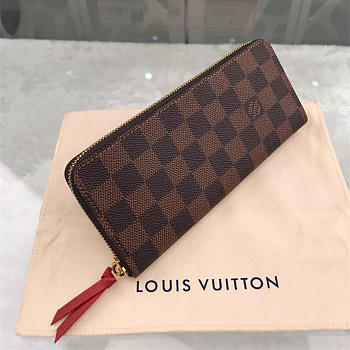 LOUIS VUITTON ZIPPY WALLET 3139