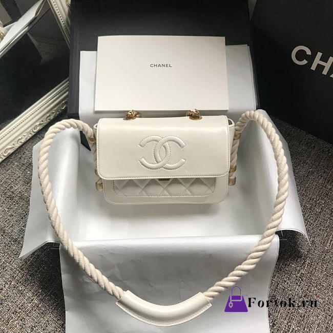 chanel flap bag 22cm