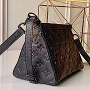 LOUIS VUITTON Embossing Monogram Empreinte Cowhide Black 23cm - 4
