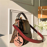 louis vuitton beaubourg mm bag m43953 - 4