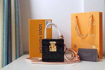 LOUIS VUITTON SPRING STREET Shoulder Tote Black 