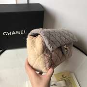 Chanel Sheep skin Gold metal flip bag Shoulder bag - 5