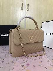 Chanel New Bright Handbag Beige Gold Hardware 25cm  - 2