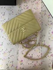 Chanel New Bright Handbag Beige Gold Hardware 25cm  - 6