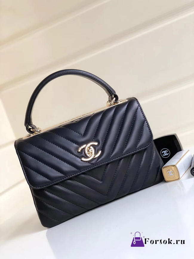 Chanel New Bright Handbag Black Gold Hardware 25cm - 1