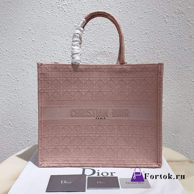 Dior Small BOOK TOTE 2020ss Pink  - 1