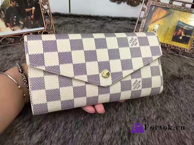 Louis Vuitton SARAH WALLET Monogram N63208 19cm - 1