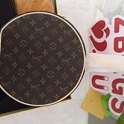 Louis Vuitton Reverse Monogram - 5