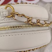Chanel small Bag White - 6