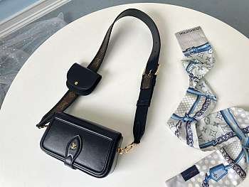 LOUIS VUITTON Monogram Hand bag M69841