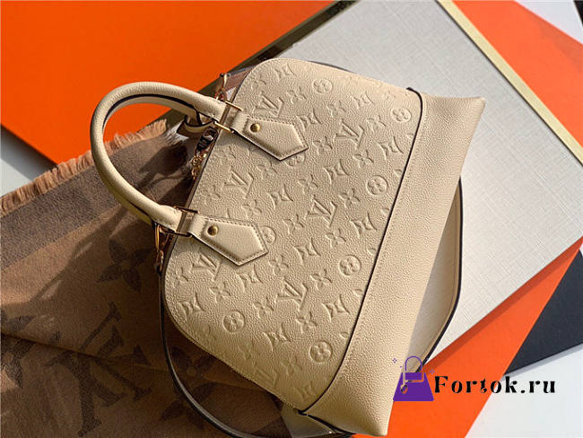 louis vuitton alma pm bag #m44832 White 32cm - 1