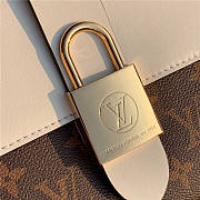 LOUIS VUITTON Locky Postman Package White 20.5cm - 6