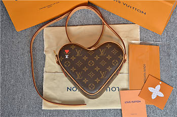 louis vuitton game on coeur bag m57456