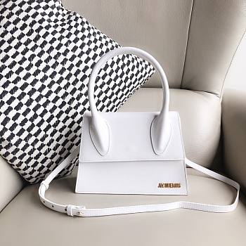 Jacquemus Medium Le Grand Chiquito White 24cm