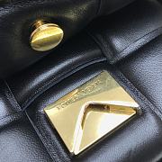 Bottega Veneta Gold Chain Cassette Black 44048 26cm - 5