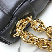 Bottega Veneta Gold Chain Cassette Black 44048 26cm - 6