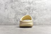 Yeezy Slippers - 3