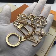 LOUIS VUITTON FLOWER FINESSE CHAIN BAG CHARM M68998  - 2