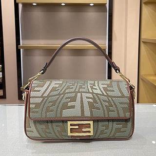 FENDI BAGUETTE Embroidered Green canvas bag 8BR600 28cm