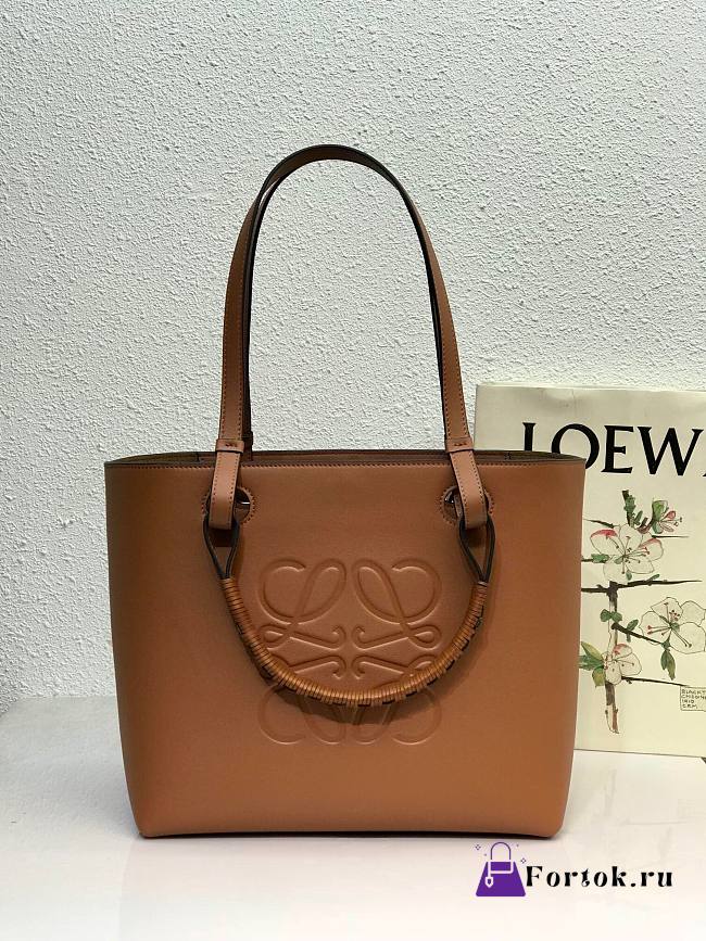 LOEWE Anagram Tote in classic calfskin Tan 10933 30cm  - 1