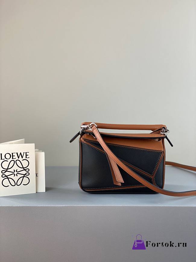 LOEWE Mini Puzzle bag in classic calfskin Black and Tan 32230U  - 1