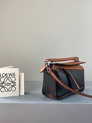 LOEWE Mini Puzzle bag in classic calfskin Black and Tan 32230U  - 4