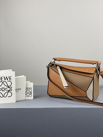 LOEWE Mini Puzzle bag in classic calfskin Warm Desert 32230U 