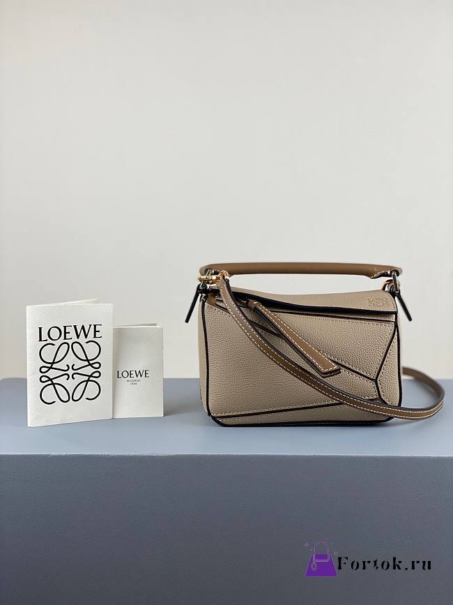 LOEWE Mini Puzzle bag in classic calfskin Gray 32230U - 1