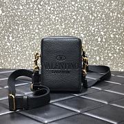 VALENTINO Garavani Dark vintage gold tone Zipper Black 0954# 16cm - 1