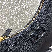 VALENTINO Garavani Mini Vlogo Hobo Bag Black 0707# 20cm - 5