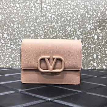 VALENTINO Garavani VRING chain wallet Nude 069# 17.5cm