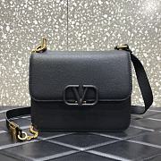 VALENTINO Palm-print cowhide V-shaped Black 0808# 22cm - 1