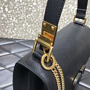 VALENTINO Palm-print cowhide V-shaped Black 0808# 22cm - 5