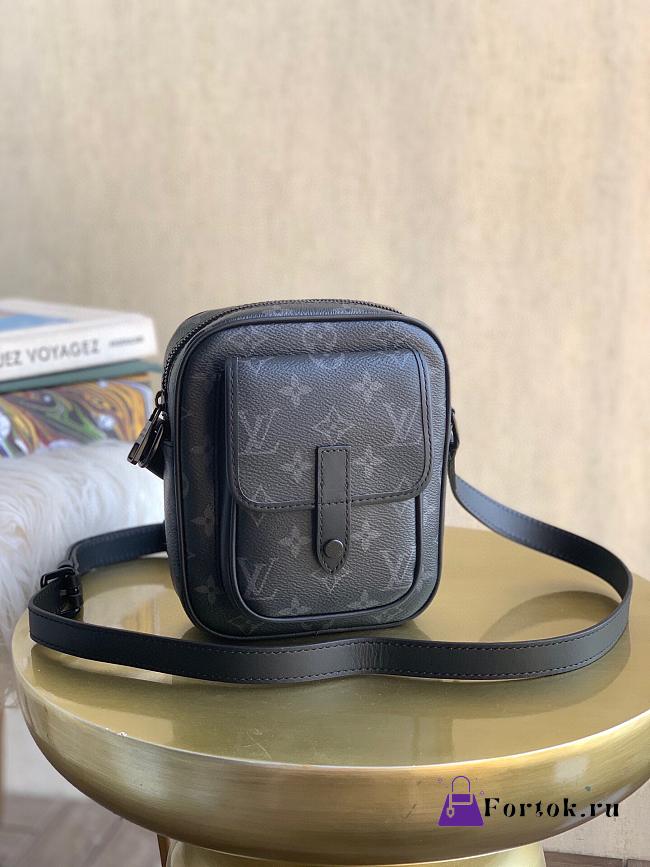 Louis Vuitton Christopher Wearable Wallet Monogram Black M69404 15x17x8cm - 1