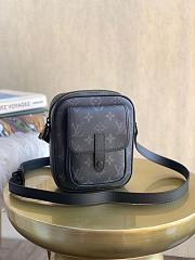 Louis Vuitton Christopher Wearable Wallet Monogram Black M69404 15x17x8cm - 1