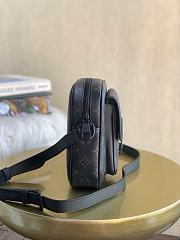 Louis Vuitton Christopher Wearable Wallet Monogram Black M69404 15x17x8cm - 4